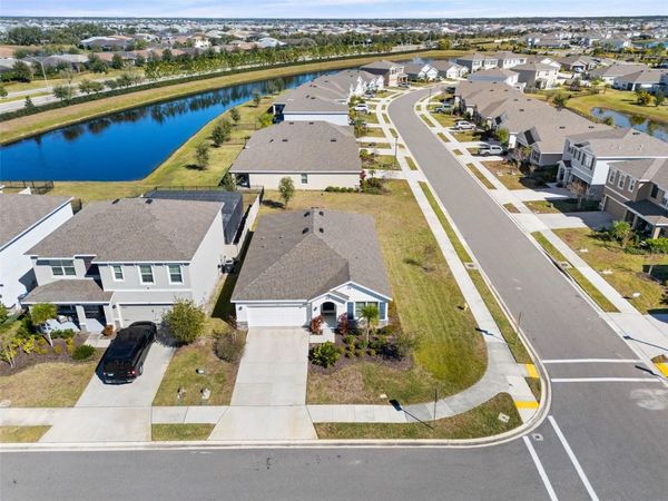 5121 SULTANA COVE, LAKEWOOD RANCH, FL 34211