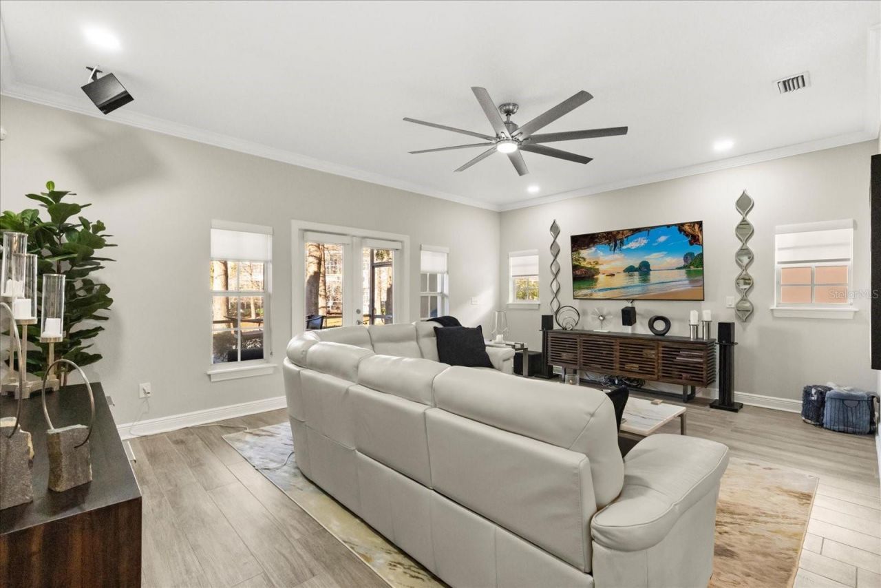 171 Valencia Circle, Saint Petersburg, FL 33716 Photo