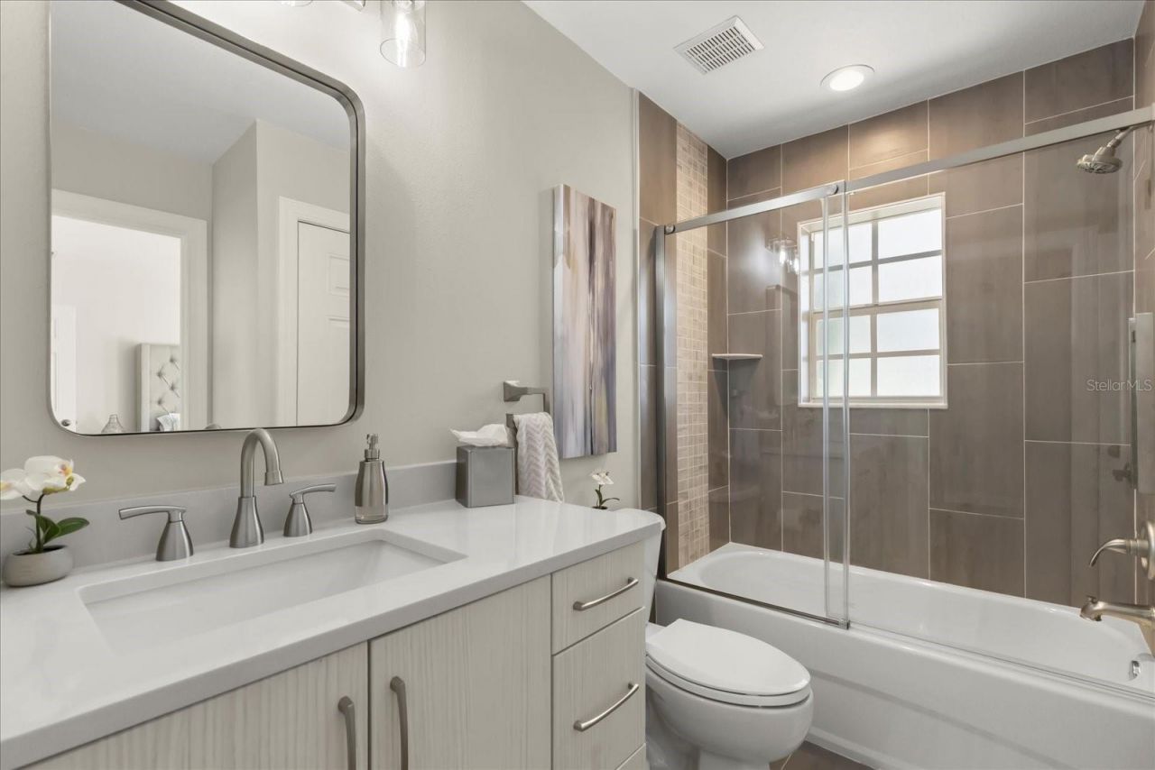 171 Valencia Circle, Saint Petersburg, FL 33716 Photo