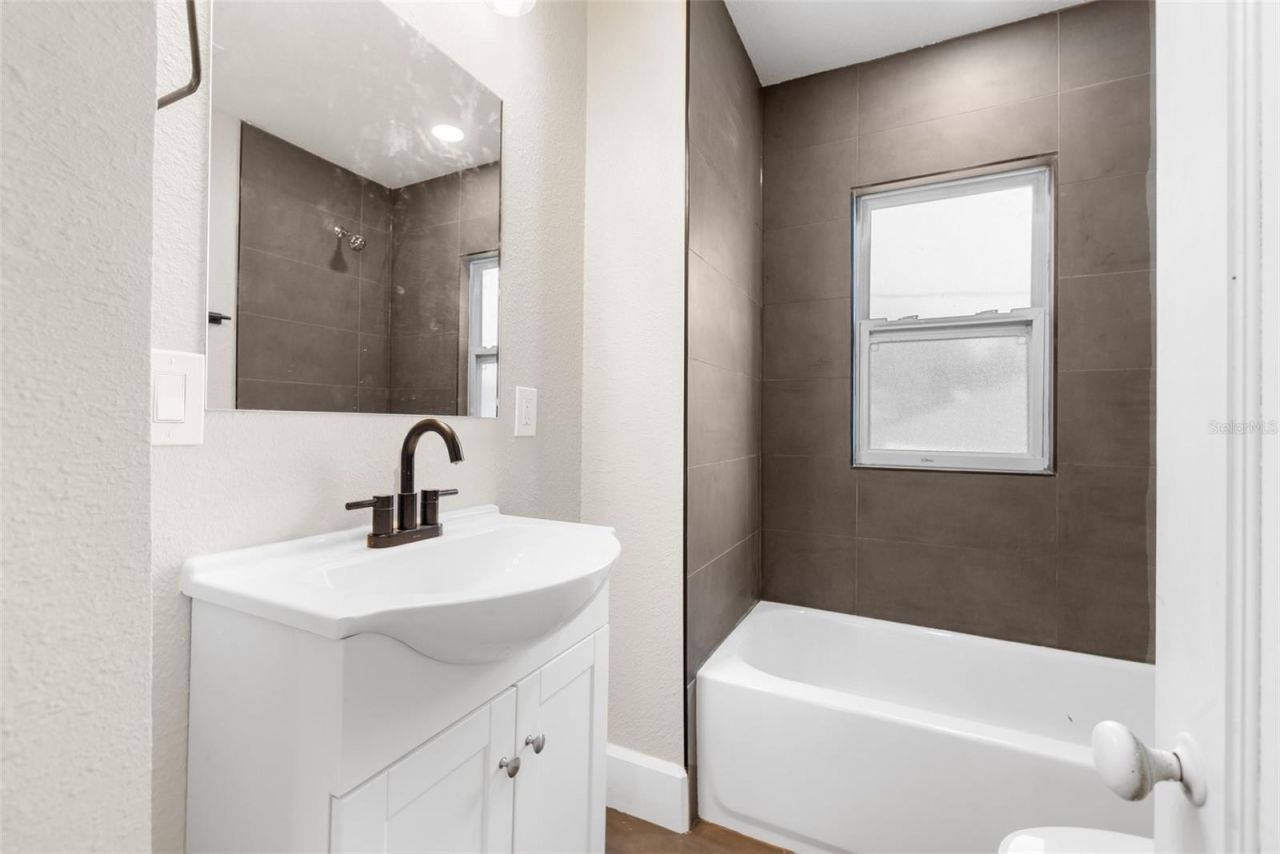 781 31st Avenue N, Saint Petersburg, FL 33704 Photo