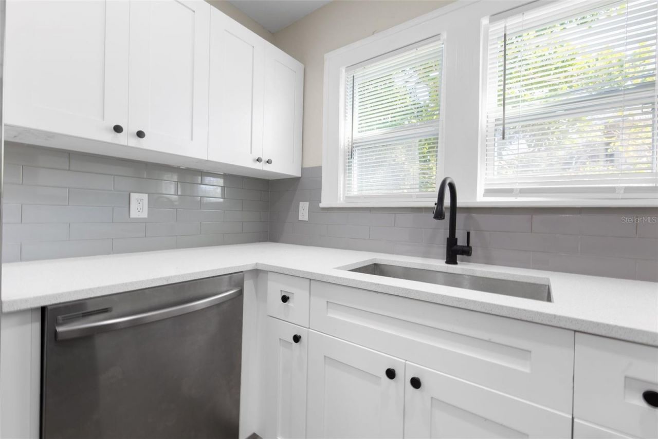 781 31st Avenue N, Saint Petersburg, FL 33704 Photo