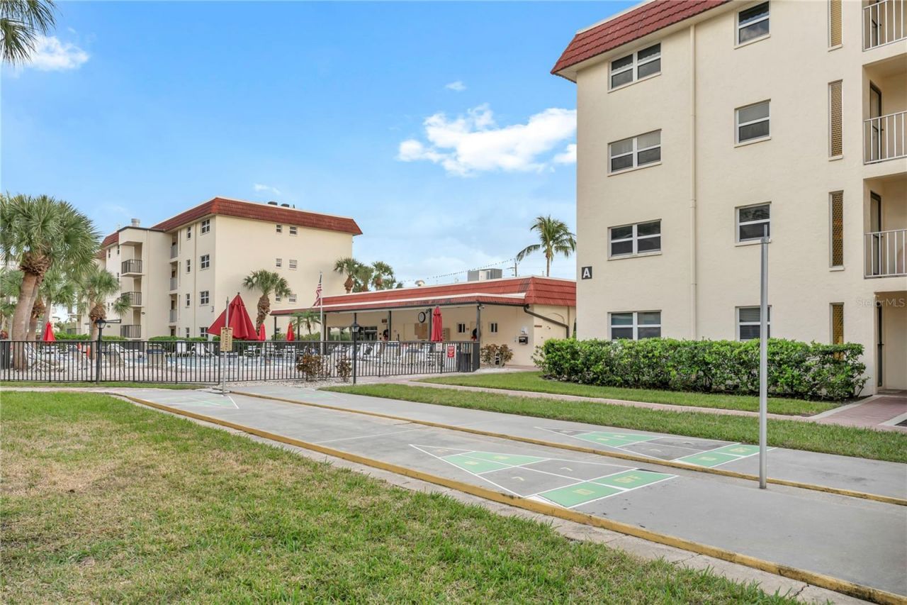 915 Beach Road, Unit 216, Sarasota, FL 34242 Photo