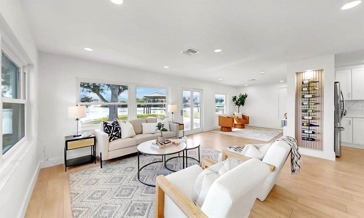 424 Doric Court, Tarpon Springs, FL 34689 Photo