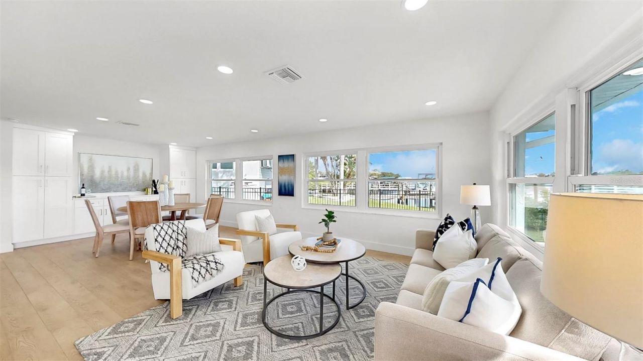 424 Doric Court, Tarpon Springs, FL 34689 Photo
