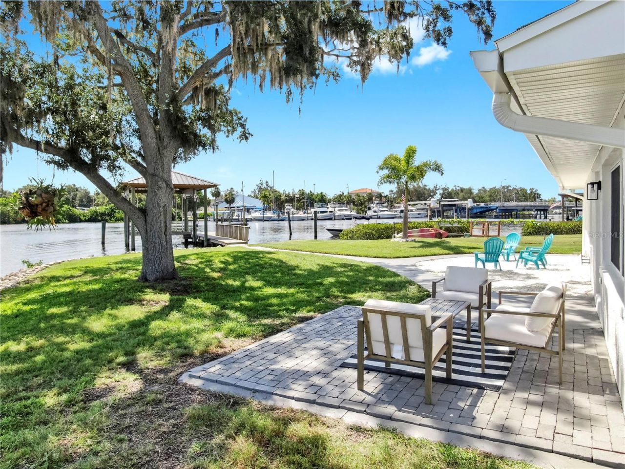 424 Doric Court, Tarpon Springs, FL 34689 Photo