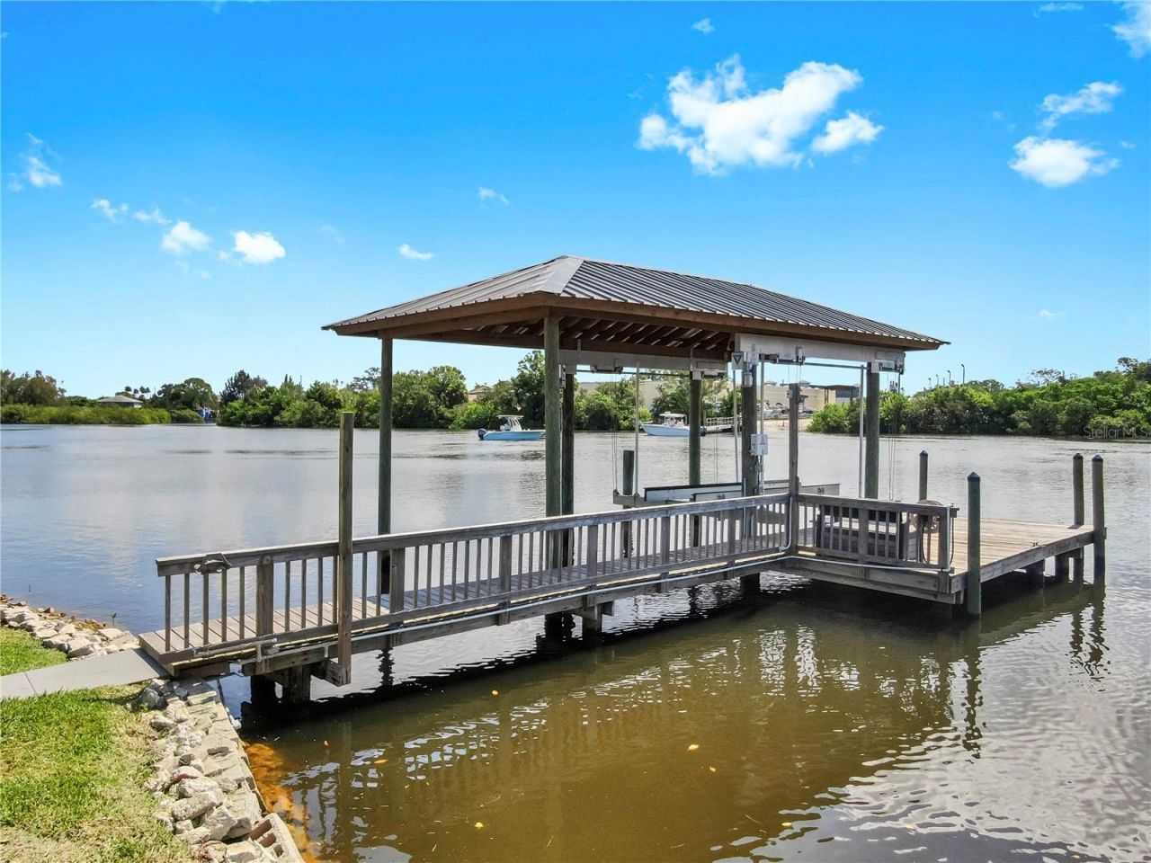 424 Doric Court, Tarpon Springs, FL 34689 Photo