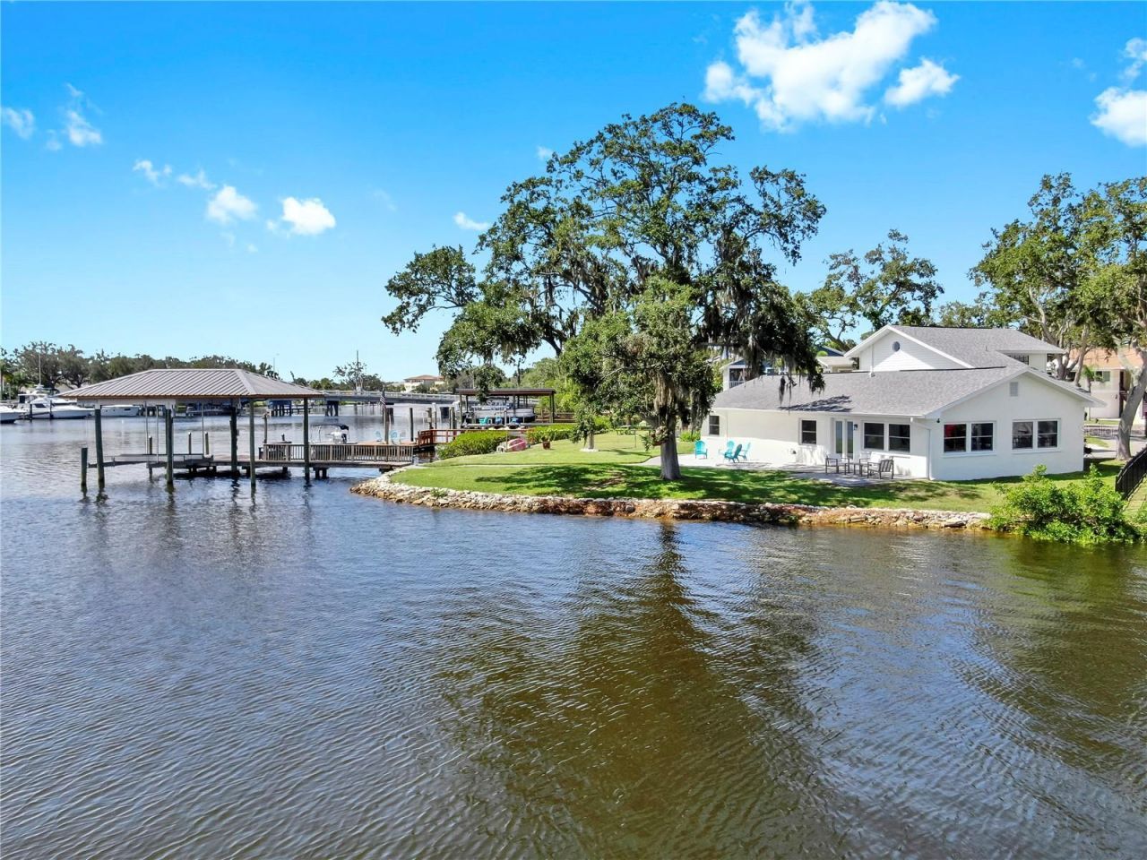 424 Doric Court, Tarpon Springs, FL 34689 Photo