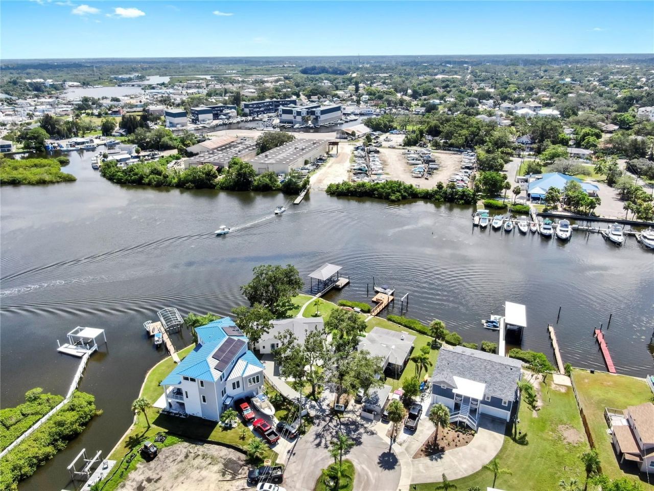 424 Doric Court, Tarpon Springs, FL 34689 Photo