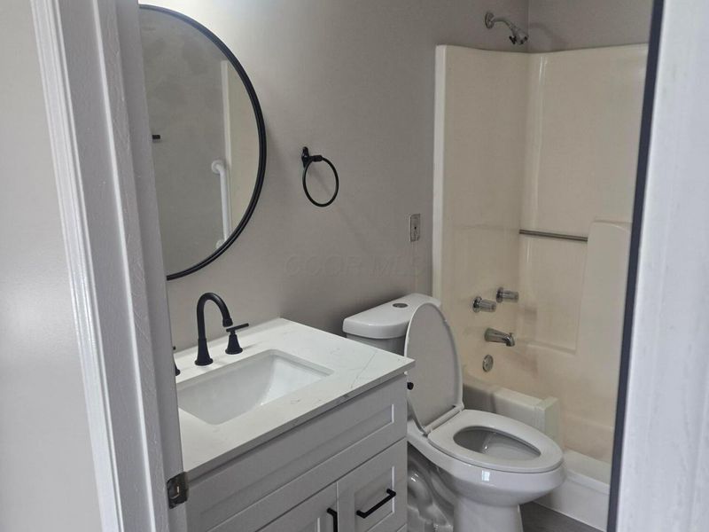 3939 Karl Road, Unit 311, Columbus, OH 43224 Photo 14