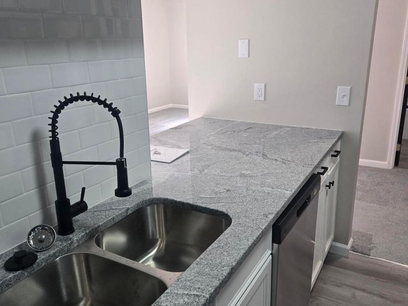 3939 Karl Road, Unit 311, Columbus, OH 43224 Photo 5
