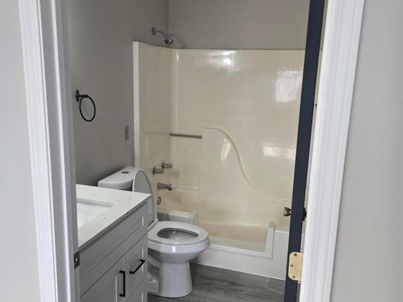 3939 Karl Road, Unit 311, Columbus, OH 43224 Photo 8