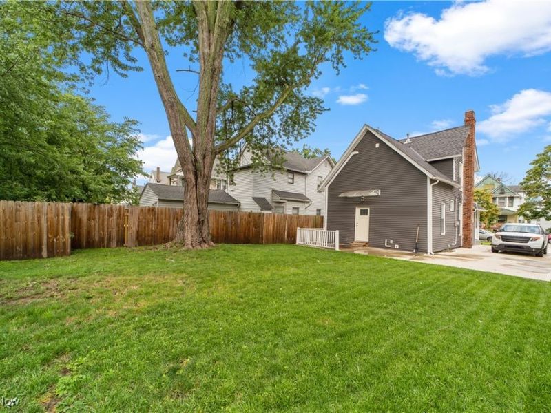 3251 Marvin Avenue, Cleveland, OH 44109 Photo 2