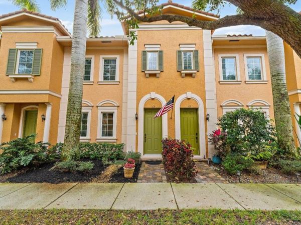 113 Glencullen Circle, Jupiter, FL 33458