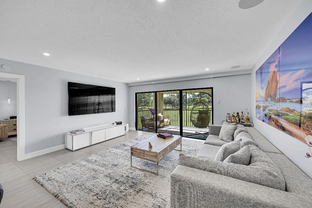 12870 Briarlake Drive, Unit 201, Palm Beach Gardens, FL 33418 Photo