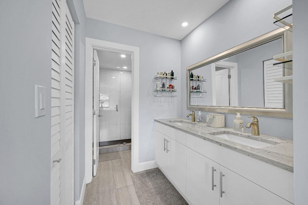 12870 Briarlake Drive, Unit 201, Palm Beach Gardens, FL 33418 Photo