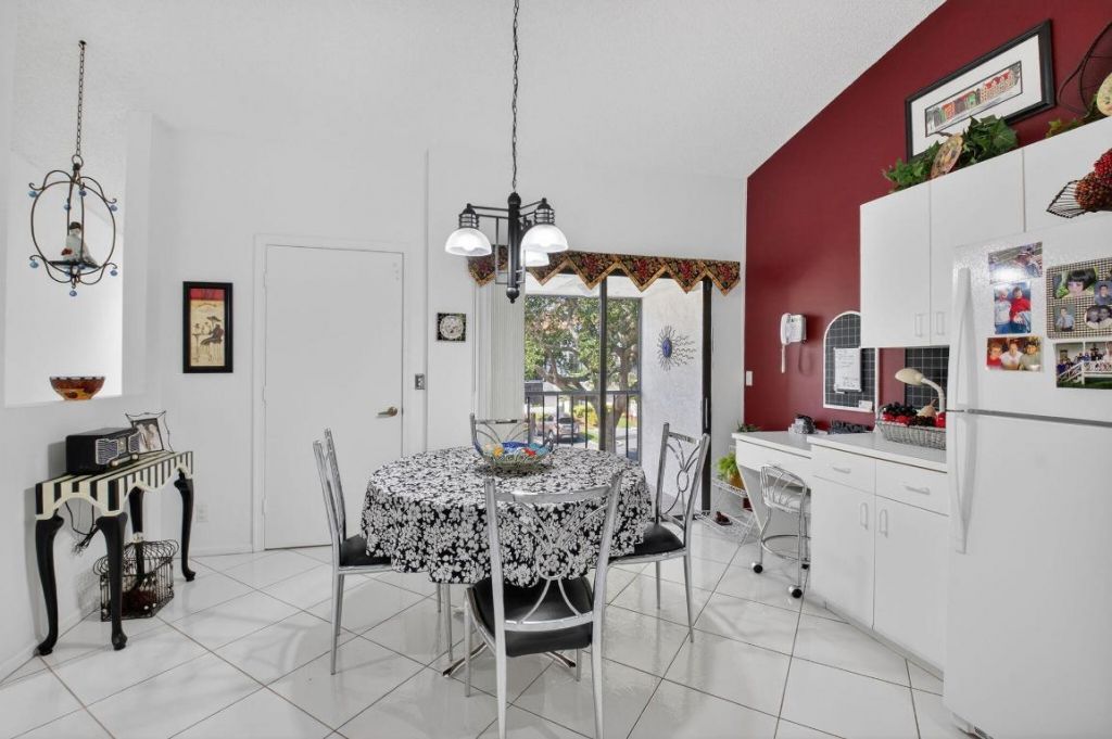 9716 Sills Drive E, Unit 201, Boynton Beach, FL 33437 Photo