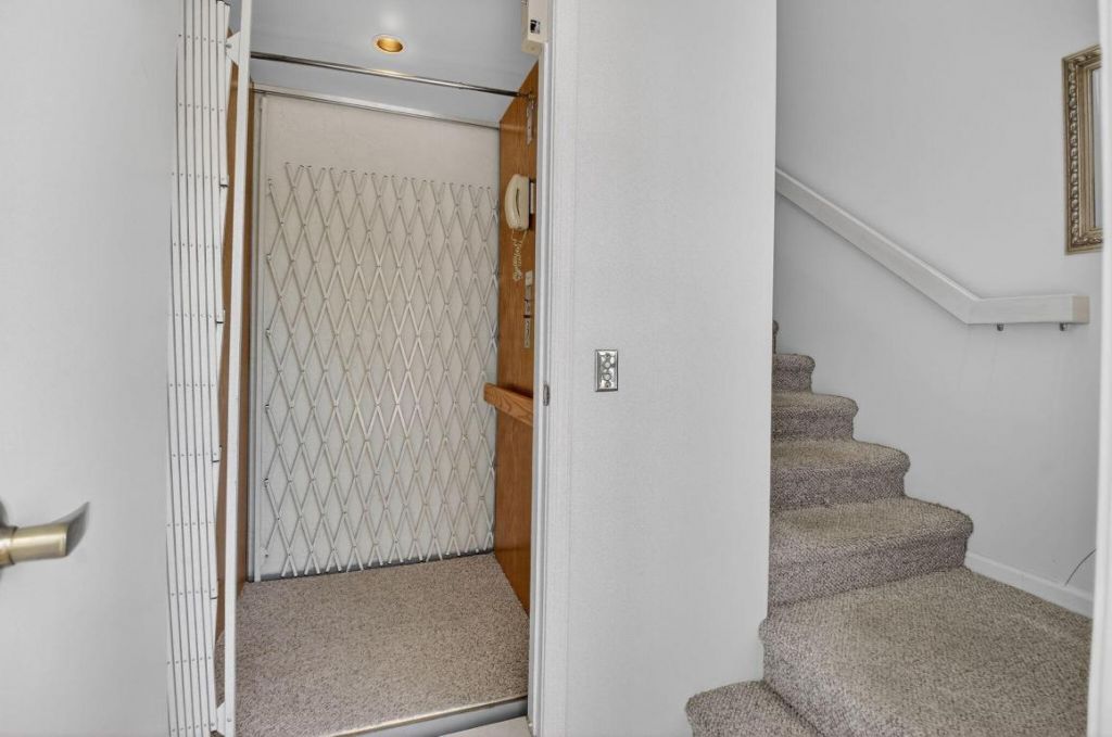 9716 Sills Drive E, Unit 201, Boynton Beach, FL 33437 Photo