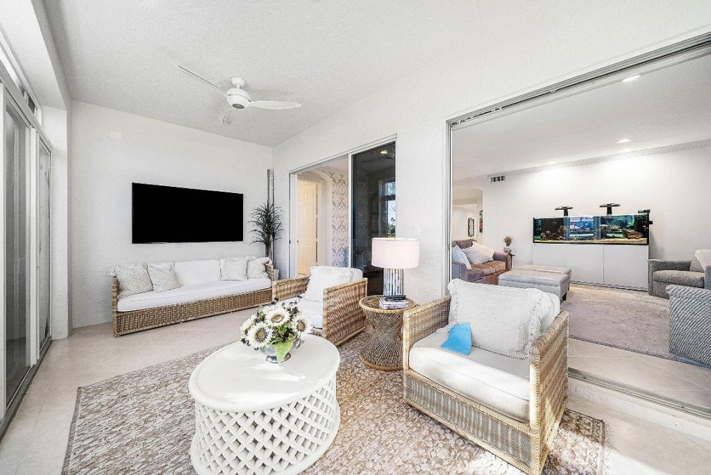 115 Palm Point Circle, Unit A, Palm Beach Gardens, FL 33418 Photo