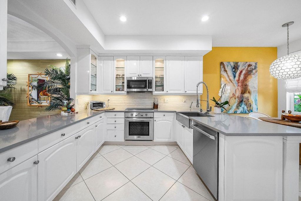 115 Palm Point Circle, Unit A, Palm Beach Gardens, FL 33418 Photo