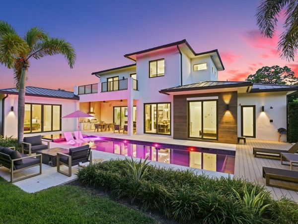 525 Whispering Pines Road, Boynton Beach, FL 33435