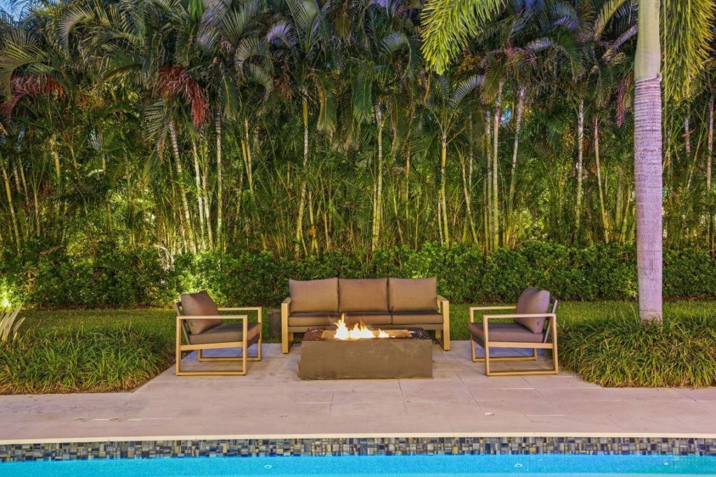 525 Whispering Pines Road, Boynton Beach, FL 33435 Photo