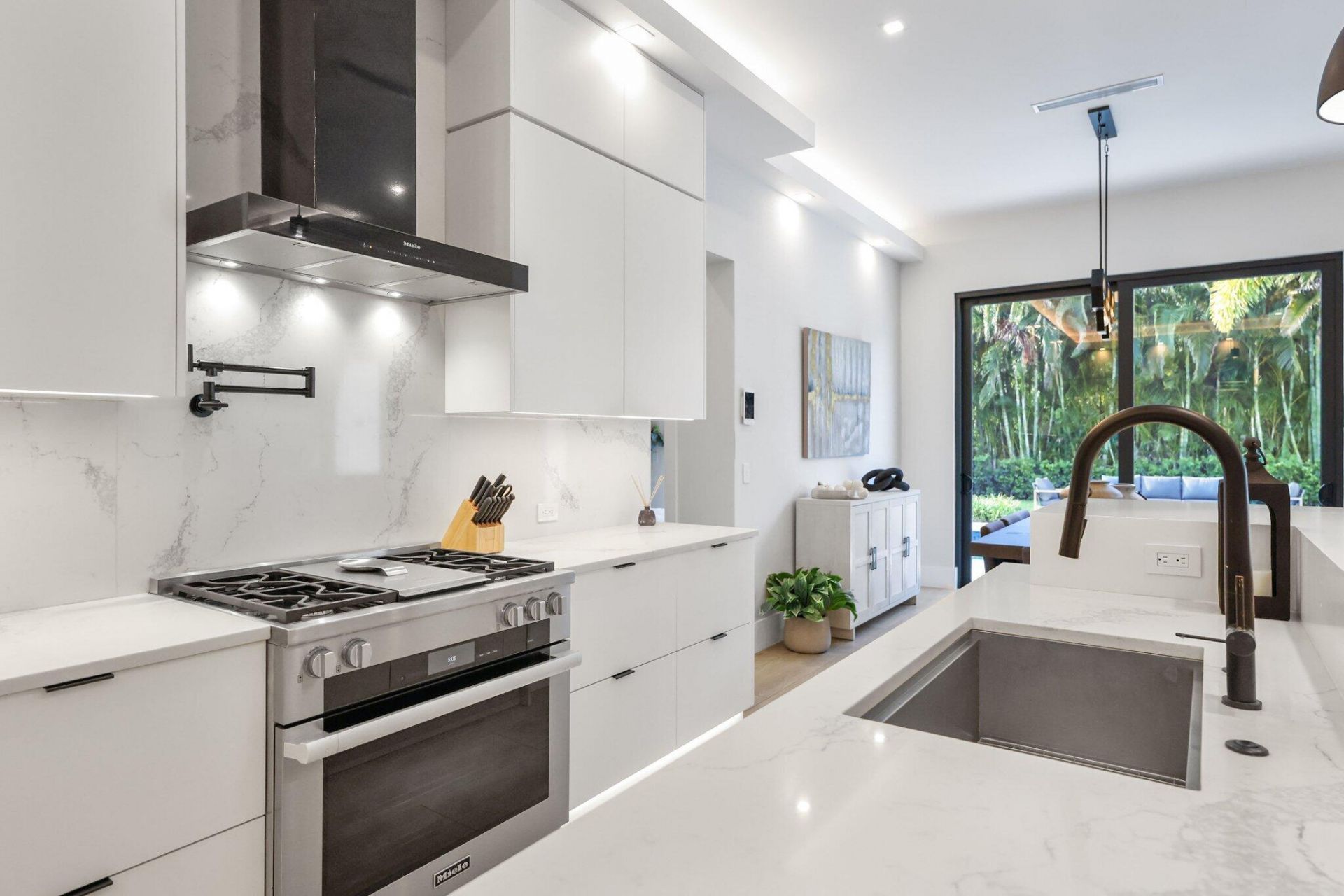 525 Whispering Pines Road, Boynton Beach, FL 33435 Photo