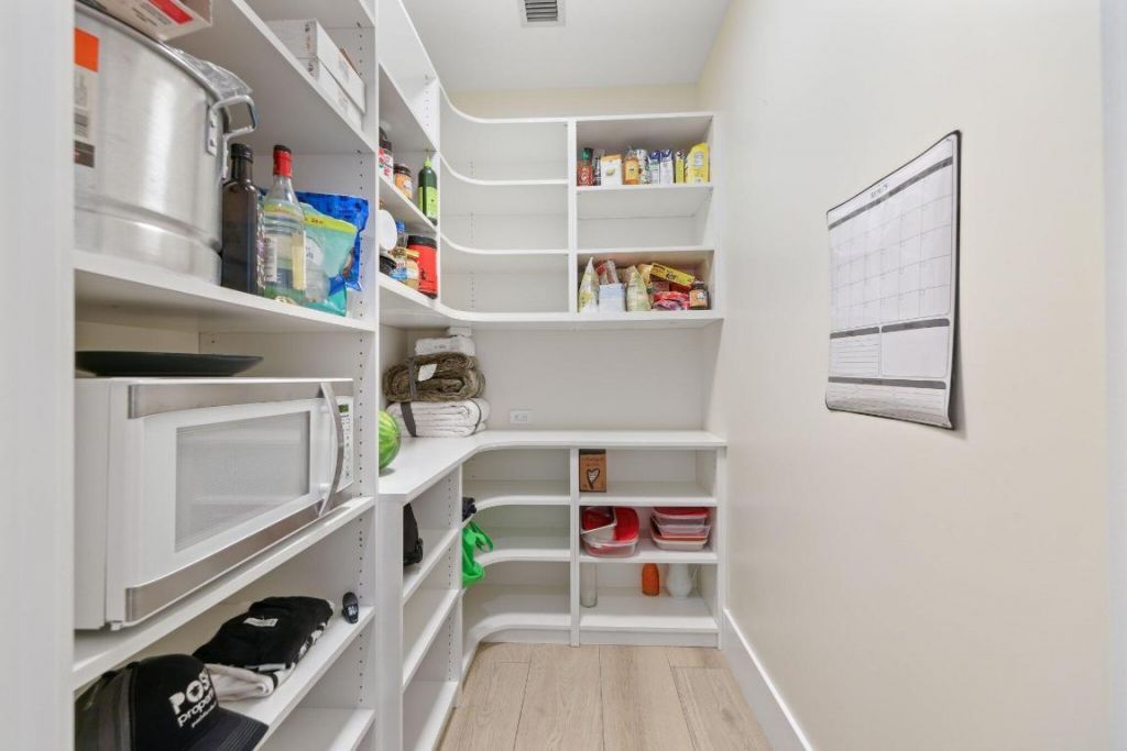 525 Whispering Pines Road, Boynton Beach, FL 33435 Photo