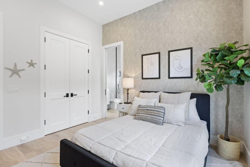 525 Whispering Pines Road, Boynton Beach, FL 33435 Photo