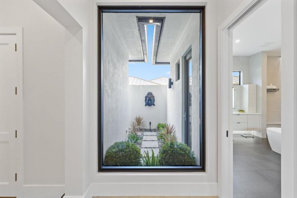 525 Whispering Pines Road, Boynton Beach, FL 33435 Photo