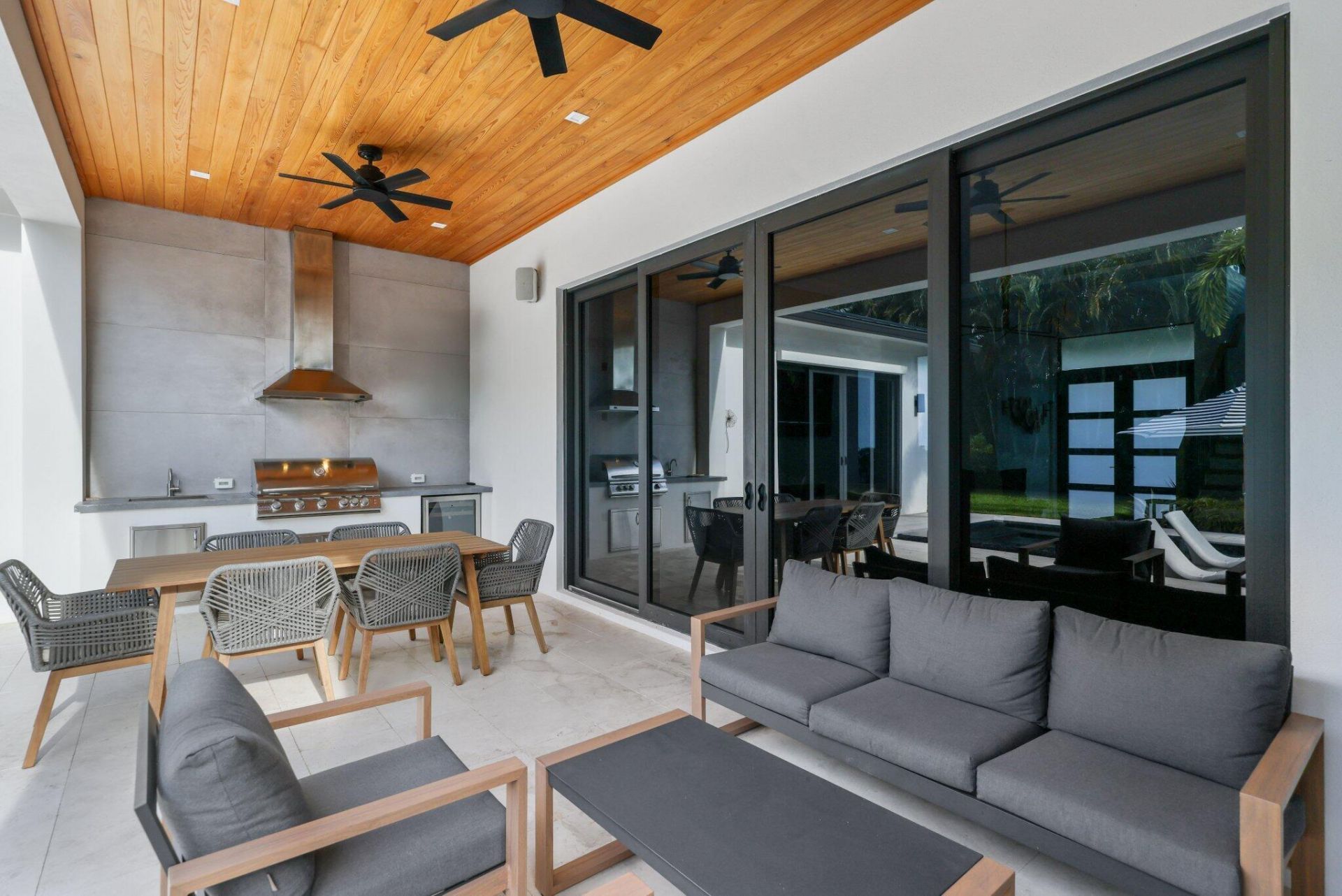 525 Whispering Pines Road, Boynton Beach, FL 33435 Photo