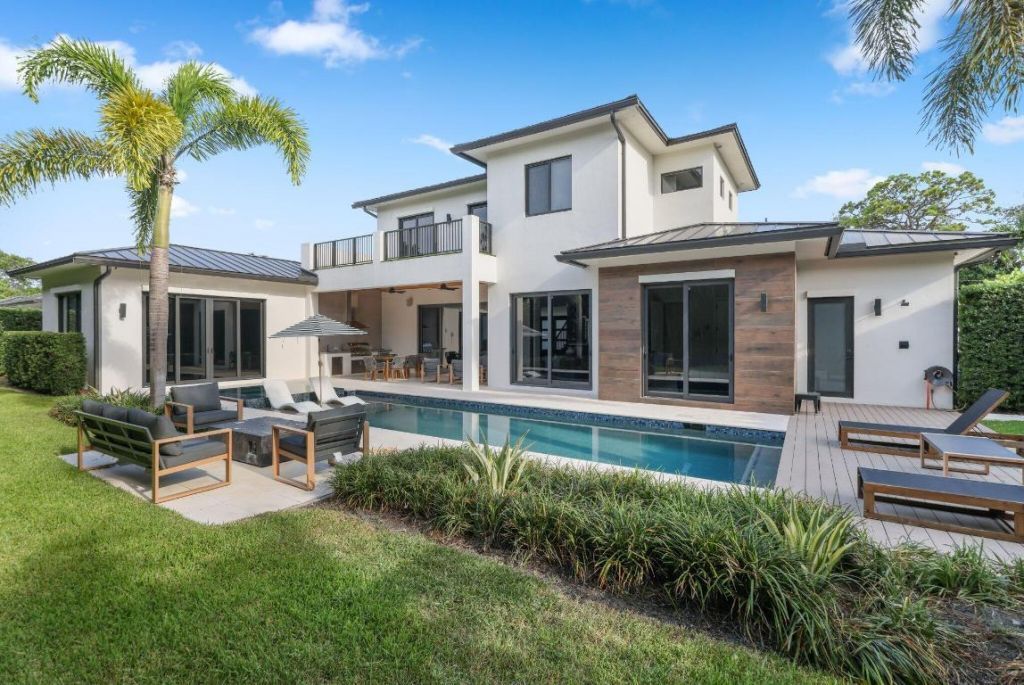 525 Whispering Pines Road, Boynton Beach, FL 33435 Photo