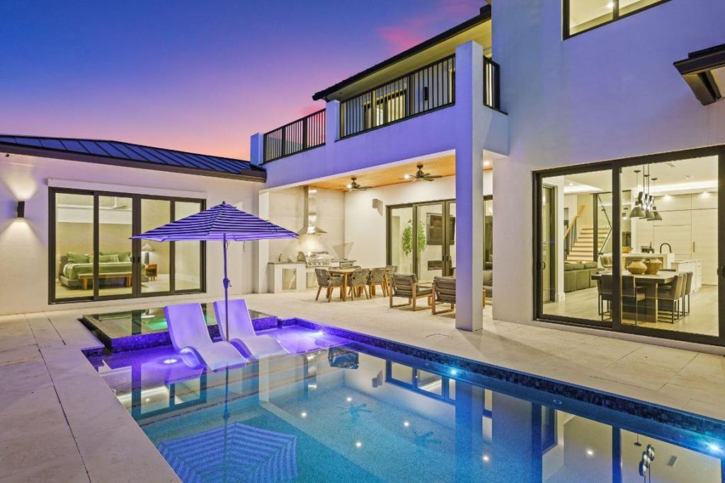 525 Whispering Pines Road, Boynton Beach, FL 33435 Photo