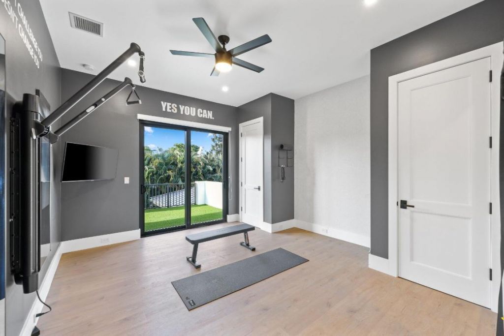 525 Whispering Pines Road, Boynton Beach, FL 33435 Photo