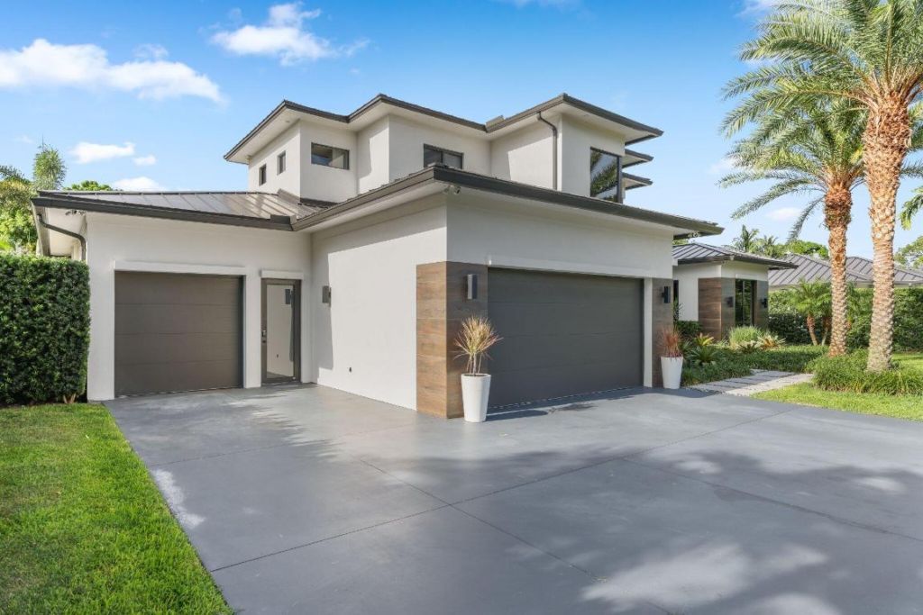 525 Whispering Pines Road, Boynton Beach, FL 33435 Photo