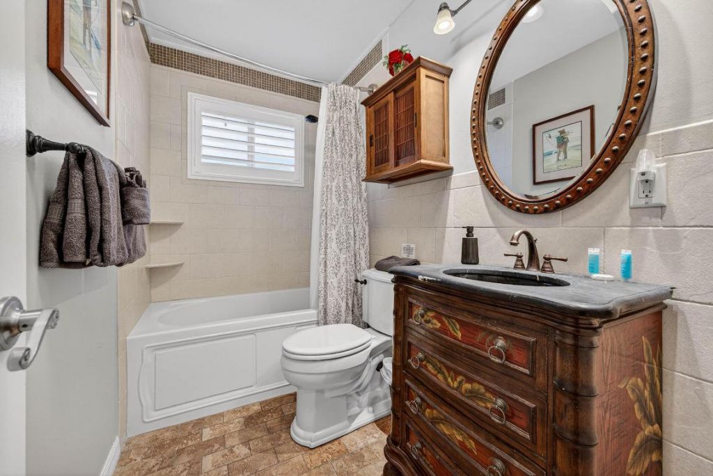 2081 NE 25th Street, Lighthouse Point, FL 33064 Photo