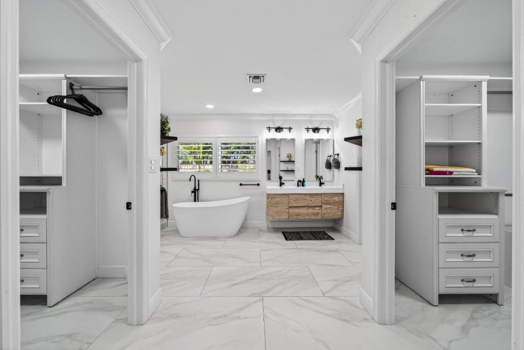 2081 NE 25th Street, Lighthouse Point, FL 33064 Photo