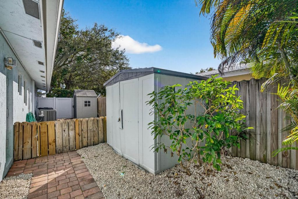 2081 NE 25th Street, Lighthouse Point, FL 33064 Photo