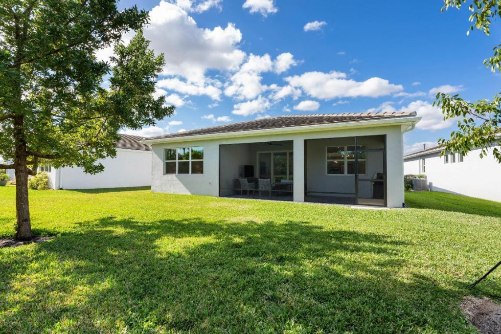 11959 SW Viridian Boulevard, Port Saint Lucie, FL 34987 Photo