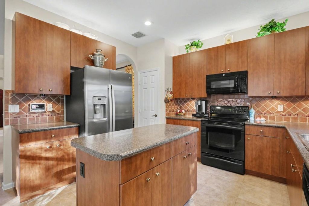 166 Catania Way, Royal Palm Beach, FL 33411 Photo