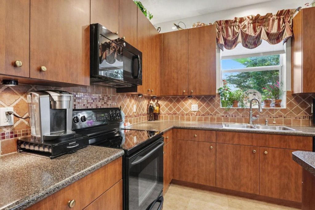 166 Catania Way, Royal Palm Beach, FL 33411 Photo