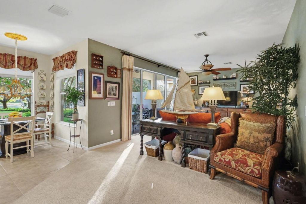 166 Catania Way, Royal Palm Beach, FL 33411 Photo