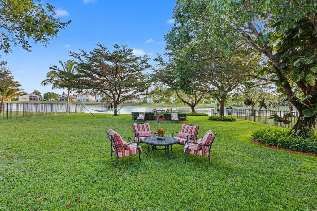 166 Catania Way, Royal Palm Beach, FL 33411 Photo