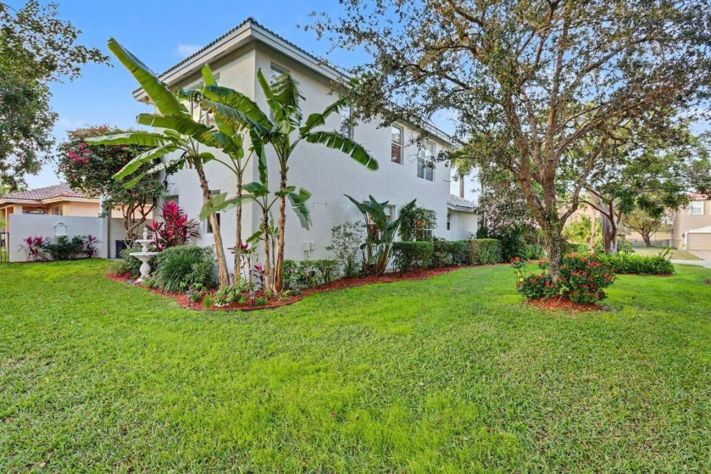 166 Catania Way, Royal Palm Beach, FL 33411 Photo