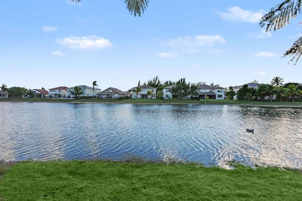 166 Catania Way, Royal Palm Beach, FL 33411 Photo