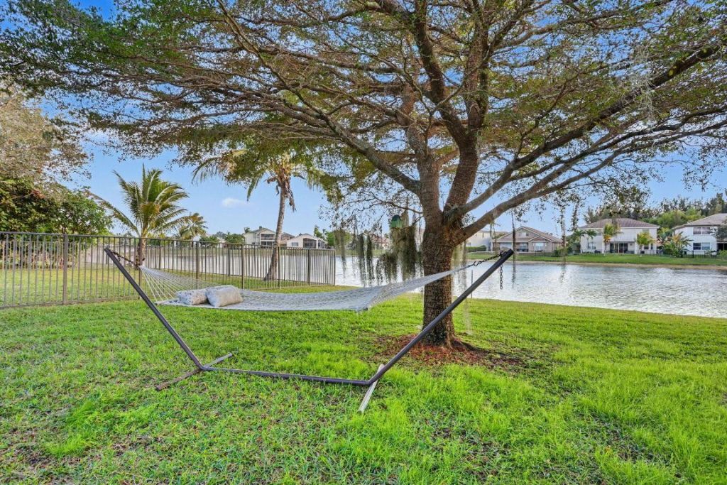 166 Catania Way, Royal Palm Beach, FL 33411 Photo