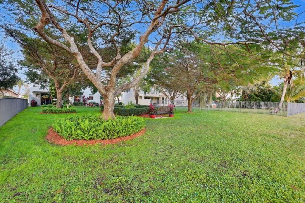 166 Catania Way, Royal Palm Beach, FL 33411 Photo
