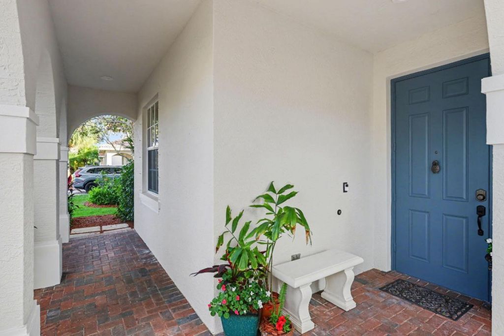 166 Catania Way, Royal Palm Beach, FL 33411 Photo