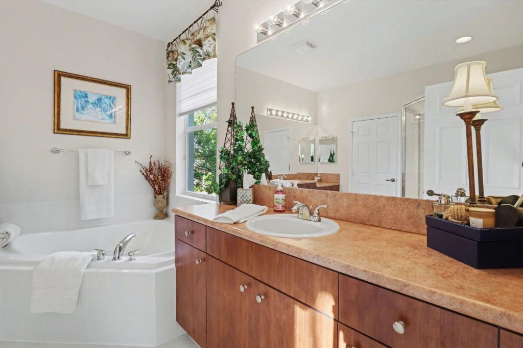 166 Catania Way, Royal Palm Beach, FL 33411 Photo