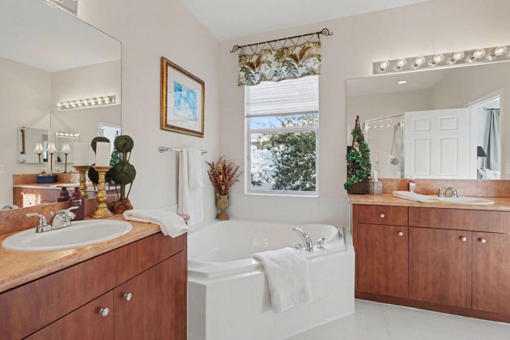 166 Catania Way, Royal Palm Beach, FL 33411 Photo