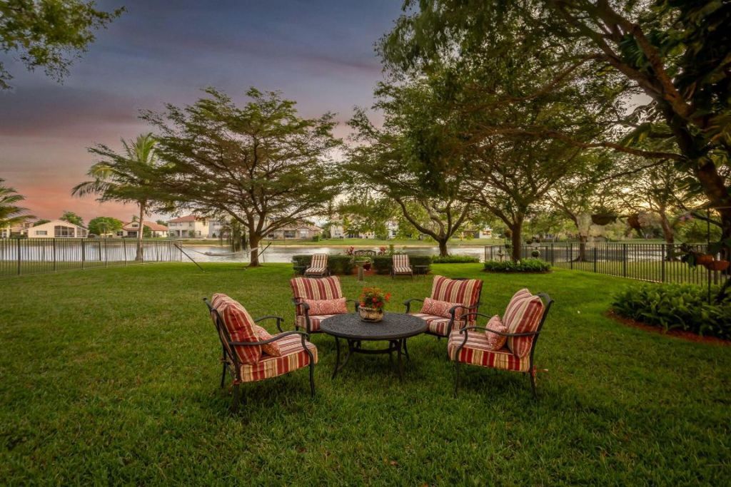 166 Catania Way, Royal Palm Beach, FL 33411 Photo